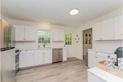 743 Pineborough Road, Charlotte, NC 28212 - Photo 8