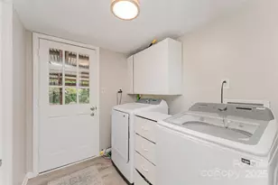 743 Pineborough Rd, Charlotte, NC 28212 - Photo 24