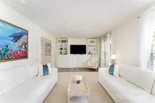 743 Pineborough Rd, Charlotte, NC 28212 - Photo 4