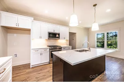 2115 6th Street NW, Hickory, NC 28601 - Photo 16