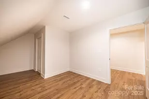 2115 6th St NW, Hickory, NC 28601 - Photo 34