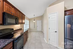 241 Fairway View Dr, Etowah, NC 28729 - Photo 20