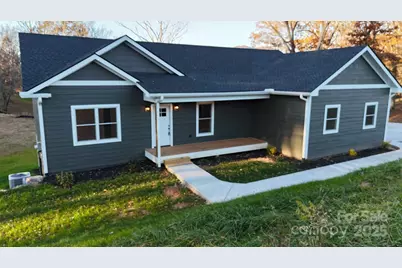 33 Gracie Rose Street, Clyde, NC 28721 - Photo 2