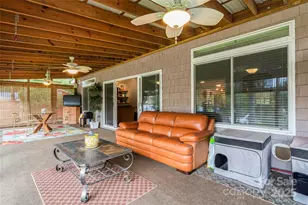 3733 Fox Valley Rd, Charlotte, NC 28278 - Photo 24