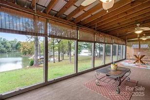 3733 Fox Valley Rd, Charlotte, NC 28278 - Photo 6