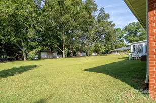 345 S Magnolia St, Mooresville, NC 28115 - Photo 4