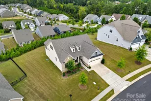 16617 Cozy Cove Rd, Charlotte, NC 28278 - Photo 2