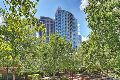 321 W 7th Street, Charlotte, NC 28202 - Photo 22