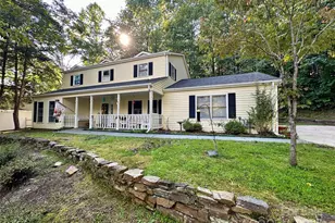 1003 Edinburg Ct, Lenoir, NC 28645 - Photo 1