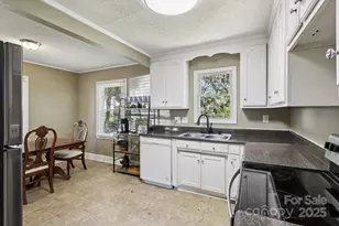 626 E 4th Ave, Gastonia, NC 28054 - Photo 20