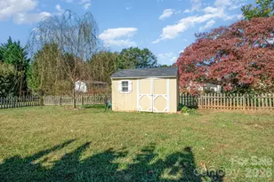 2415 Heavner Rd, Lincolnton, NC 28092 - Photo 20