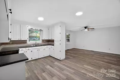 1494 Carpenter Street, Newton, NC 28658 - Photo 8