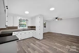 1494 Carpenter St, Newton, NC 28658 - Photo 8