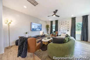 11735 Avocet St, Charlotte, NC 28215 - Photo 10