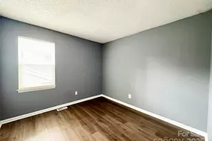 1634 Pamela Lorraine Dr, Charlotte, NC 28213 - Photo 22