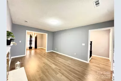 1634 Pamela Lorraine Drive, Charlotte, NC 28213 - Photo 6