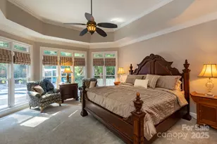 8731 Oakthorpe Dr, Charlotte, NC 28277 - Photo 24