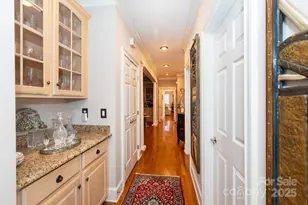 8731 Oakthorpe Dr, Charlotte, NC 28277 - Photo 22