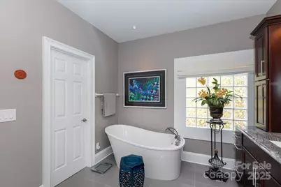 8731 Oakthorpe Drive, Charlotte, NC 28277 - Photo 28