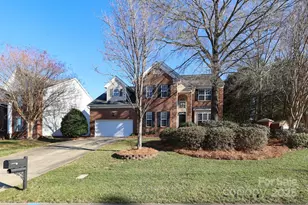 10513 Orchid Hill Ln, Charlotte, NC 28277 - Photo 2
