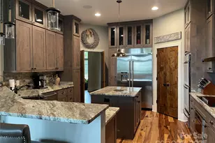 700 Bear Cliff Dr, Nebo, NC 28761 - Photo 14