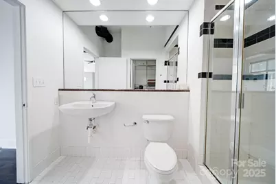 514 W 10th Street #304, Charlotte, NC 28202 - Photo 18