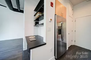 514 W 10th St, Charlotte, NC 28202 - Photo 8