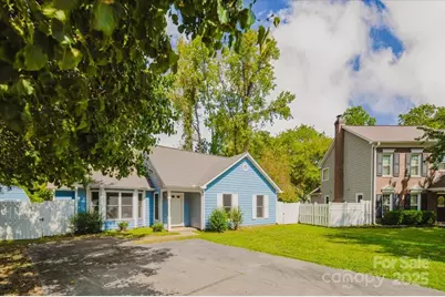 4205 Hounds Run Drive, Matthews, NC 28105 - Photo 2