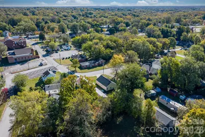 402 2nd Street SW, Hickory, NC 28602 - Photo 24