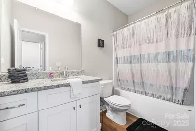 402 2nd Street SW, Hickory, NC 28602 - Photo 16