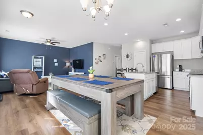 402 2nd Street SW, Hickory, NC 28602 - Photo 6