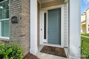 10026 Wayfair Meadow Ct, Charlotte, NC 28277 - Photo 2