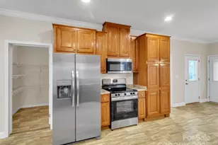 284 Cutting Edge Dr, Sylva, NC 28779 - Photo 10