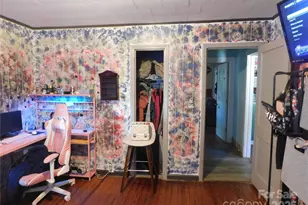 302 Hall St, York, SC 29745 - Photo 10