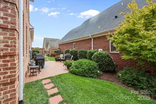 6115 Village Dr NW, Concord, NC 28027 - Photo 6