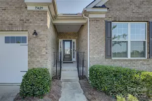 15429 Topanga Dr, Charlotte, NC 28278 - Photo 4