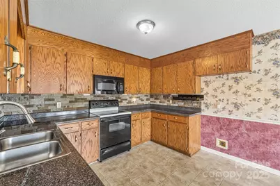 2282 White Pine Court, Lancaster, SC 29720 - Photo 4