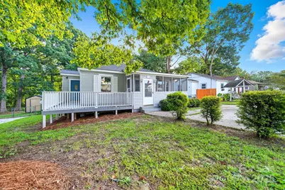 304 S Vine Street, Gastonia, NC 28052 - Photo 1
