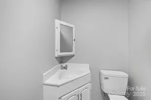 304 S Vine St, Gastonia, NC 28052 - Photo 20