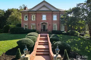 3630 8th St Pl NW, Hickory, NC 28601 - Photo 2