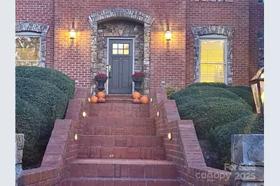 3630 8th Street Place NW, Hickory, NC 28601 - Photo 8