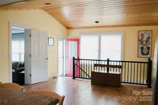 1086 Carters Ridge Rd, Spruce Pine, NC 28777 - Photo 6