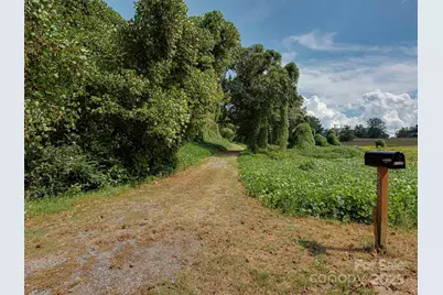 259 Roberts Road, Blacksburg, SC 29702 - Photo 2