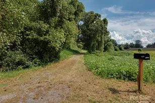 259 Roberts Rd, Blacksburg, SC 29702 - Photo 2