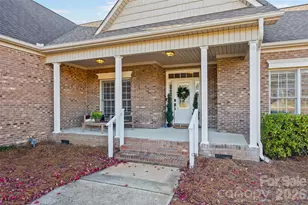 310 Clarendon Estates Dr, Clover, SC 29710 - Photo 1