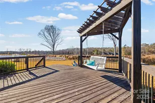 310 Clarendon Estates Dr, Clover, SC 29710 - Photo 22
