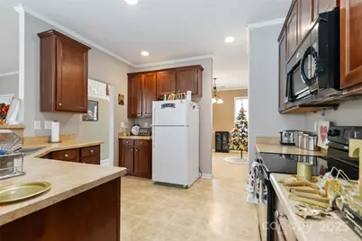 13834 Riding Hill Avenue, Charlotte, NC 28213 - Photo 14