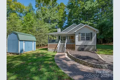 15 Wexford Drive, Hendersonville, NC 28791 - Photo 2