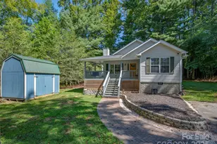 15 Wexford Dr, Hendersonville, NC 28791 - Photo 2