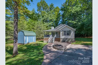 15 Wexford Drive, Hendersonville, NC 28791 - Photo 1